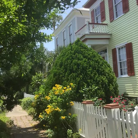 Studio Apartment At Historical House